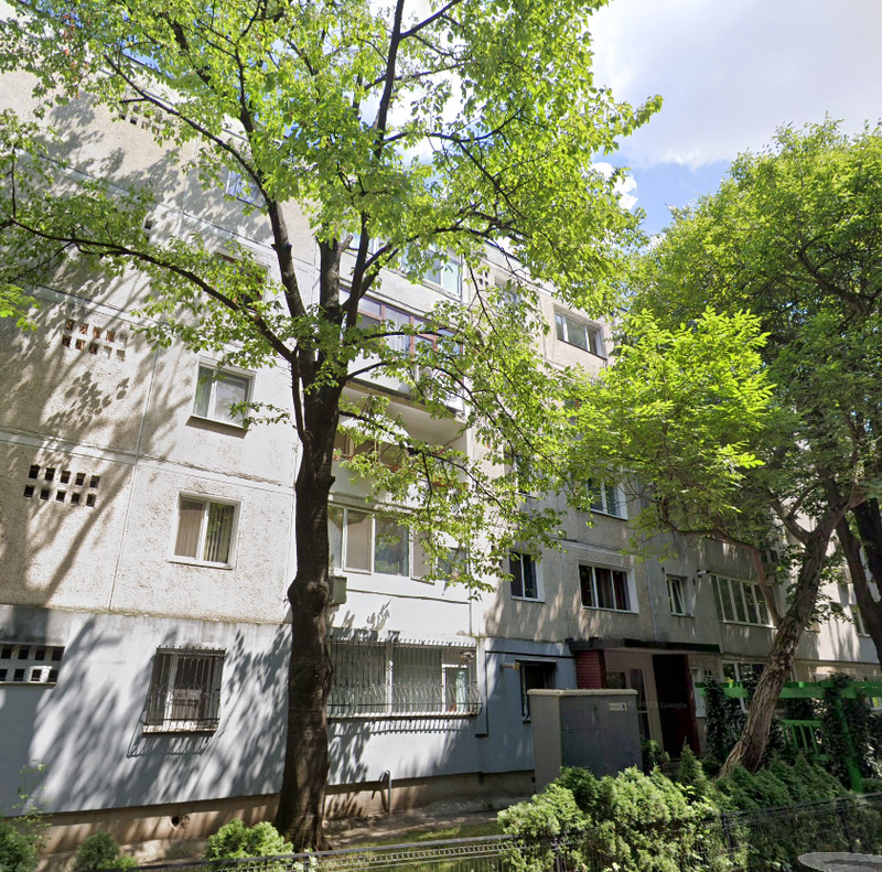 Obregia, 3 camere, semidecomandat, 67 mp, 4/4 termopane, usa metal, liber,