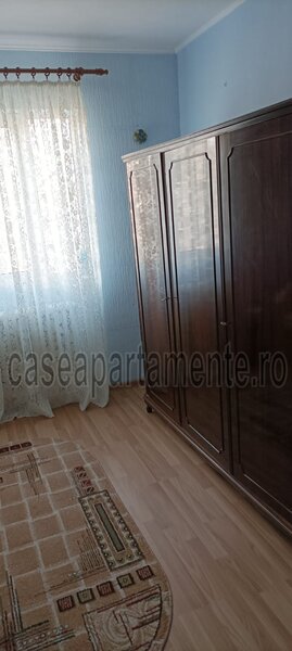 Obregia, 3 camere, semidecomandat, 67 mp, 4/4 termopane, usa metal, liber,